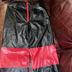 FASHION NOVA REBEL HIGH RISE BLACK AND RED SIZE LG